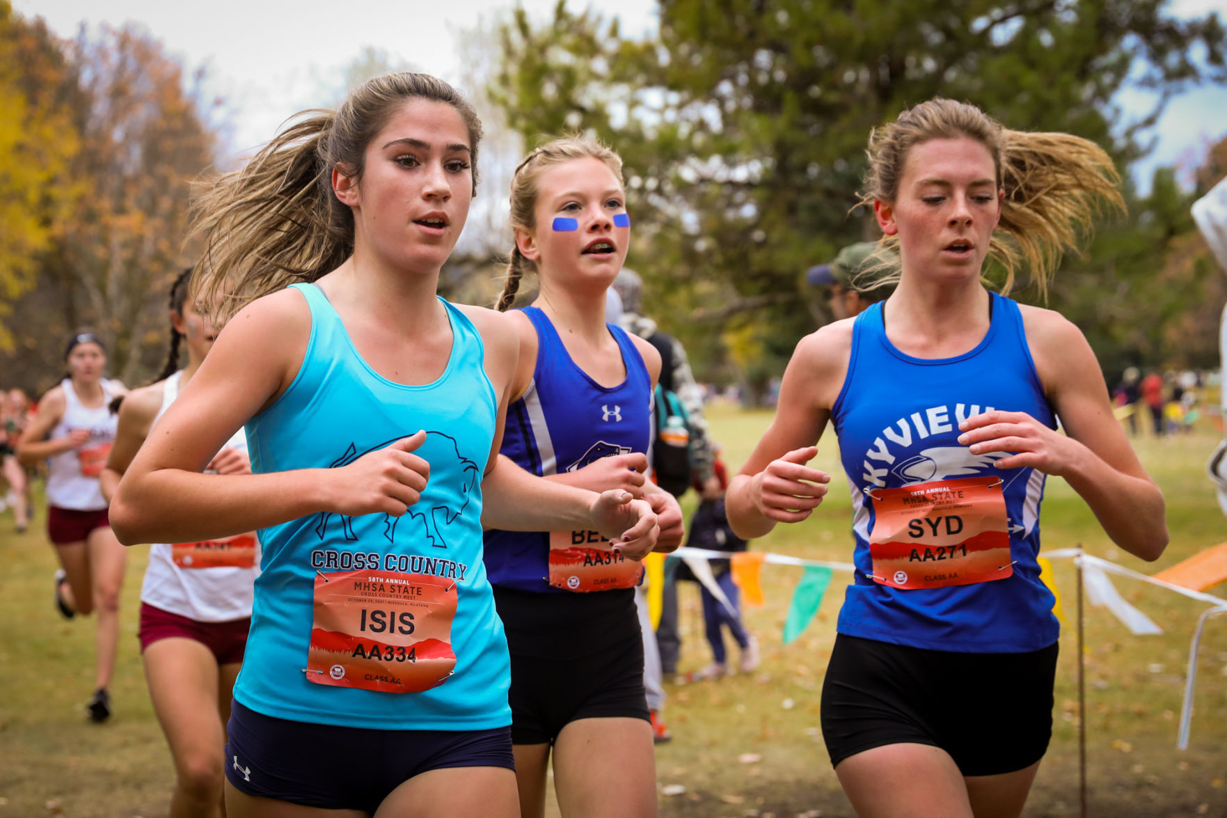 102421-mis-spt-crosscountry-features13.jpg